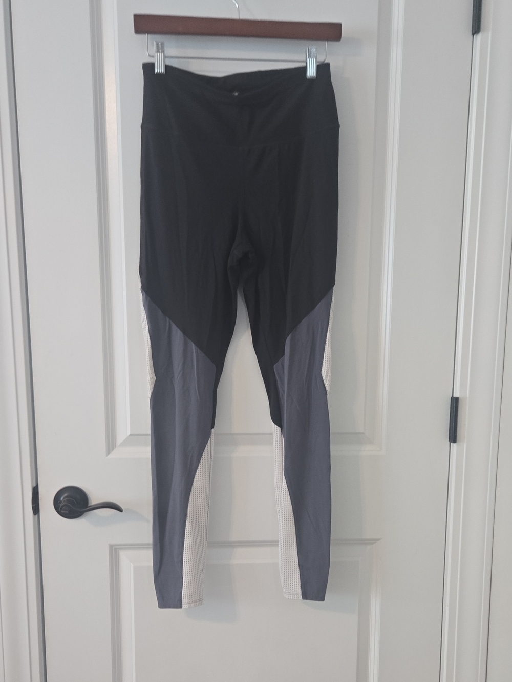 AVIA Colorblock Athletic Leggings - Black, Charcoal & White